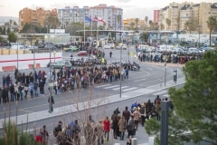 Gibraltar - 24.02.2014 - MARCOS MORENO - Colas peatonlaes de 2 horas para salir de la aduana de Gibraltar a España.