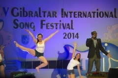 asher-moodie-reino-unido-junto-a-bailarines-de-la-mediterranen-dance-school-y-dance-academy_14033488074_o