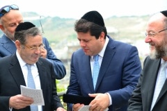 Chief Rabbi of Commonwealth at Jews Gate Cemetery opening