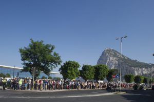 150723 Cola peatonal de salida