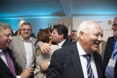 a-exalcaldesa-de-la-lnea-de-la-concepcin-gemma-araujo-psoe-saluda-al-ministro-principal-de-gibraltar-fabian-picardo_21423551375_o