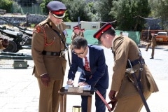 2-jun-2016-salvas-en-gibraltar-honor-al-aniversario-de-coronacin-de-la-reina_27417186425_o
