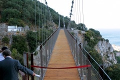 21-jun-2016-inauguracin-puente-colgante-en-la-reserva-natural-del-pen-de-gibraltar_27732842822_o