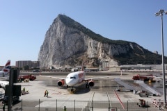 nueva-ruta-area-gibraltar-manchester_28004537101_o