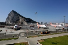 nueva-ruta-area-gibraltar-manchester_28004539131_o