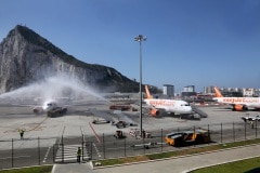 nueva-ruta-area-gibraltar-manchester_28004546131_o