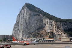 nueva-ruta-area-gibraltar-manchester_28048225586_o