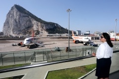 nueva-ruta-area-gibraltar-manchester_28082275775_o