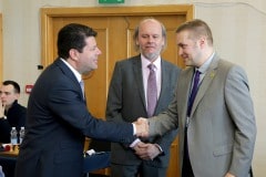 27-ene-17-fabin-picardo-visita-el-open-de-gibraltar-de-ajedrez-12_31742539273_o