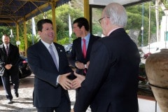27-ene-17-fabin-picardo-visita-el-open-de-gibraltar-de-ajedrez-18_32175361280_o