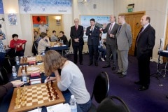 27-ene-17-fabin-picardo-visita-el-open-de-gibraltar-de-ajedrez-3_32401770042_o