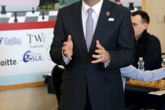 27-ene-17-fabin-picardo-visita-el-open-de-gibraltar-de-ajedrez-7_32175360210_o