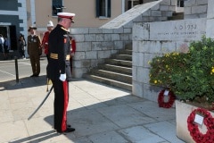 el-gobernador-de-gibralar-sir-edward-davis_37651612474_o