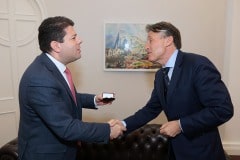 sebastian-coe-en-gibraltar_25004410387_o