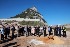 sebastian-coe-en-gibraltar_38976574495_o