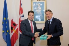 sebastian-coe-en-gibraltar_39165324414_o