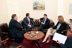 sebastian-coe-en-gibraltar_39843315842_o