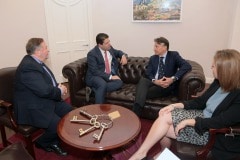 sebastian-coe-en-gibraltar_39843324932_o