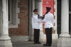 cambio-de-guardia-en-gibraltar-por-boda-real_42163382082_o