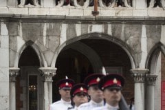 cambio-de-guardia-en-gibraltar-por-boda-real_42163383812_o