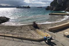 180607 - Gibraltar realiza trabajos en enclaves y en el litoral