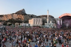 gib-calling_panorama-10_48705912243_o