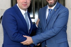 visita-del-alcalde-de-la-lnea-al-ministro-principal-de-gibraltar_48954055653_o