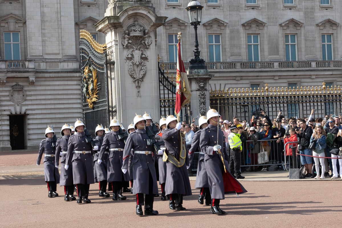El-Real-Regimiento-de-Gibraltar-actua-de-nuevo-como-Regimiento-de-Guardia-de-la-Reina-en-Londres-20