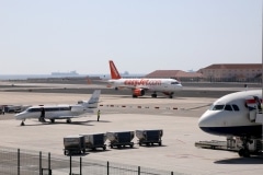 airport-0430_24765628787_o