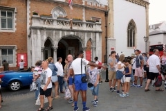 changing-of-the-guard-the-convent-0425_39633949901_o