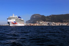 cruise-liners-9_25762305848_o