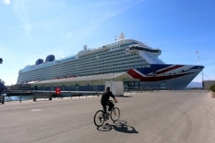 cruise-liners_39603813482_o
