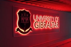 university-7_38925369854_o